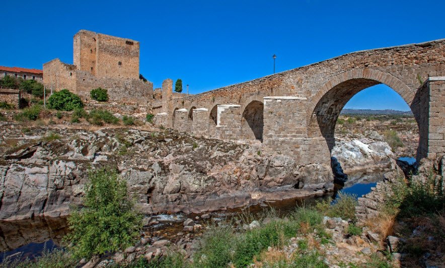 Castillo de Puente del Congosto, Spain